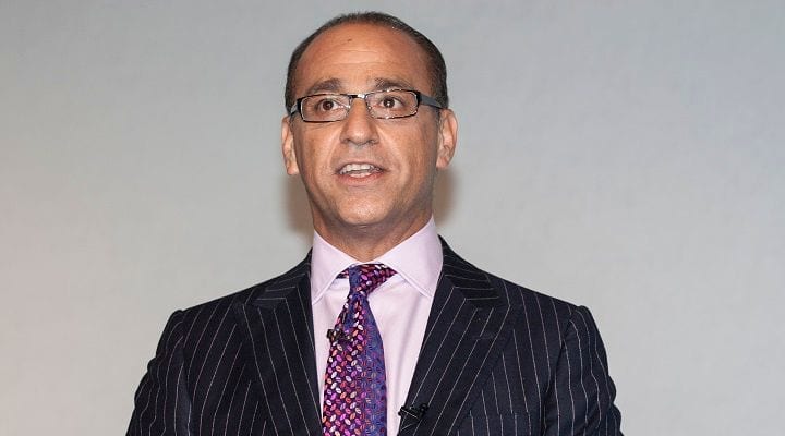 Ryman SBS Event Biham 3.2012 GlassOfBubbly wins #SBS Award from Theo Paphitis